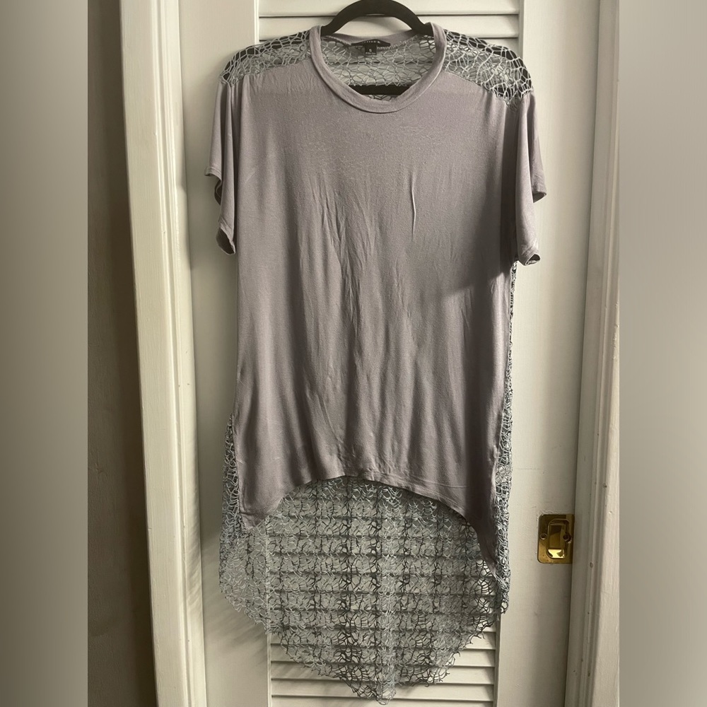 Better B. Unique/Rare Tee- Hi-low Style.40” Crochet Statement Back Size Small